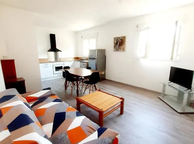 Appartement 45M2 Parking Gratuit En Plein Centre Ville